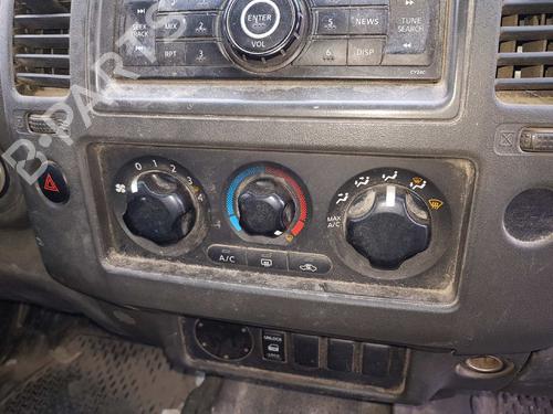 Used Climate control NISSAN NAVARA NP300 (D40) 2.5 dCi (144 hp) 17844374