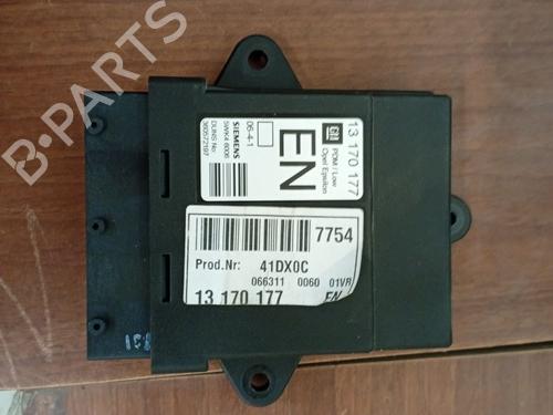 Used Electronic module Electronic module OPEL VECTRA C (Z02) 2.2 DTI 16V (F69) (125 hp) 33239110 33239110