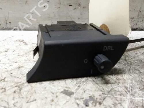 Used Switch AUDI A4 B6 (8E2) [2000-2005]  18063323