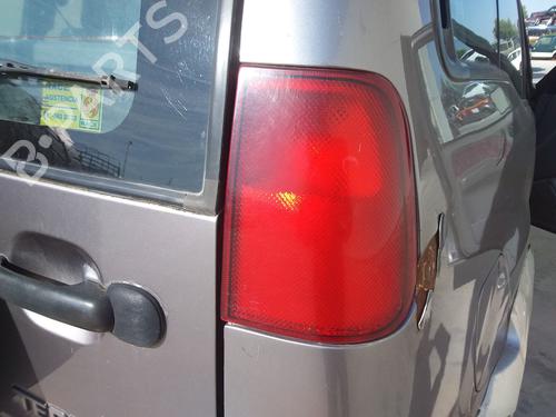 Used Right taillight NISSAN TERRANO II (R20) 2.7 TDi 4WD (125 hp) 26143490