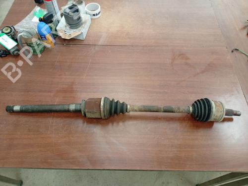 Used Right front driveshaft Right front driveshaft LAND ROVER DISCOVERY III (L319) 2.7 TD 4x4 (190 hp) 34474787 34474787