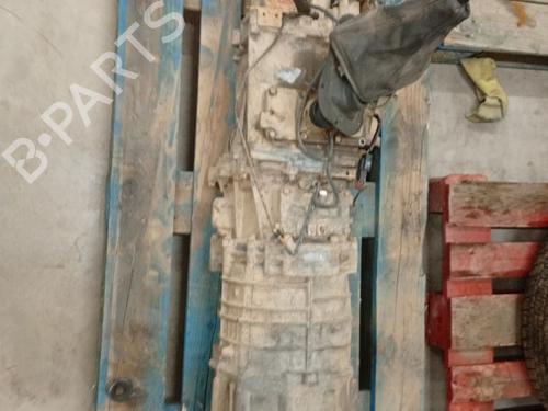 Getriebe für MITSUBISHI PAJERO III (V7_W, V6_W) [1999-2007]  32753440