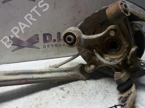Used Left rear steering knuckle MITSUBISHI PAJERO III (V7_W, V6_W) 3.2 Di-D (V68W, V78W) (165 hp) 17846392