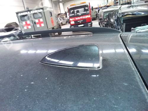 antennabase-bmw-x3-e83-2003-2004-2005-2006-2007-2008-2009-2010-2011-31840335 main image