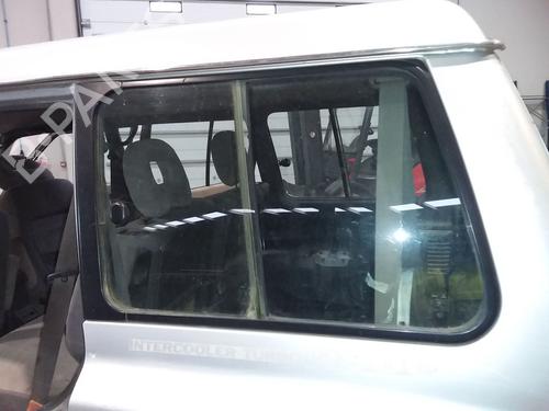 Panel rude bagtil venstre Panel rude bagtil venstre 38485885 38485885
