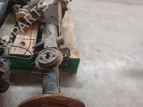 Used Rear axle Rear axle LAND ROVER DISCOVERY II (L318) 2.5 Td5 4x4 (139 hp) 33652979 33652979