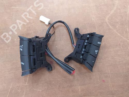 Comandos do volante Comandos do volante FORD FOCUS II (DA_, HCP, DP) [2004-2013] 36262470 36262470