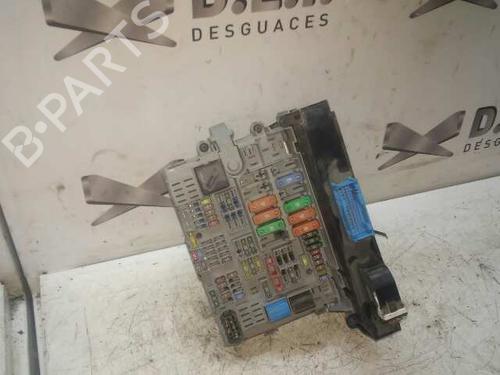 Fuse box LAND ROVER DISCOVERY II (L318) 2.5 Td5 4x4 | BP17855711E1 