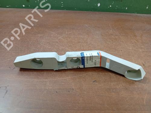 Kofangerbeslag foran FORD FOCUS II (DA_, HCP, DP) [2004-2013]  31089943