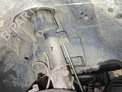 Used Right front shock absorber LAND ROVER RANGE ROVER III (L322) 3.6 D 4x4 (272 hp) 18510644