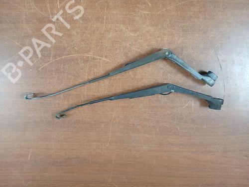 Used Front windshield wiper arm MITSUBISHI L200 (K7_T, K6_T, K5_T) 2.5 TD 4WD (K74T) (99 hp) 30321419