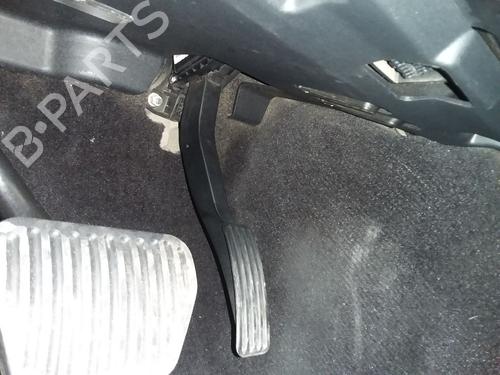 Pedal LAND ROVER DISCOVERY V (L462) 2.0 Sd4 4x4 (241 hp) 31251484