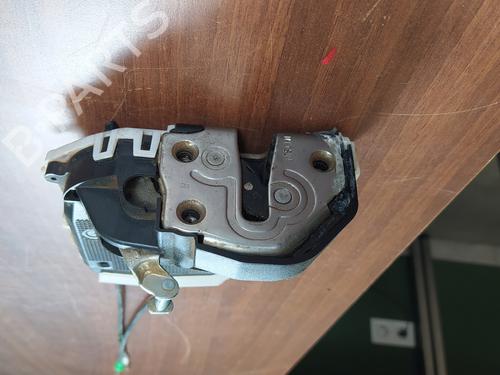 Rear right lock TOYOTA YARIS (_P13_) 1.5 Hybrid (NHP130_, NHP130) | BP24432303C99 