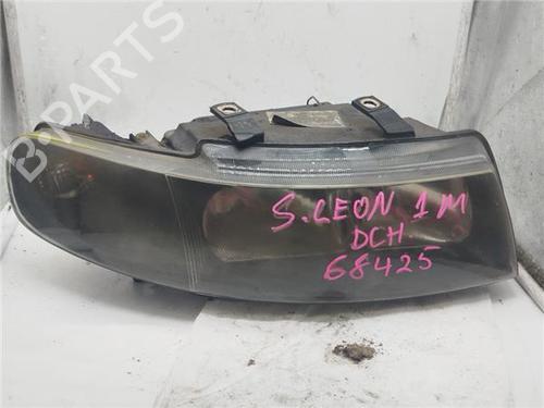 Used Right headlight SEAT LEON (1M1) 1.9 TDI (90 hp) 24520377