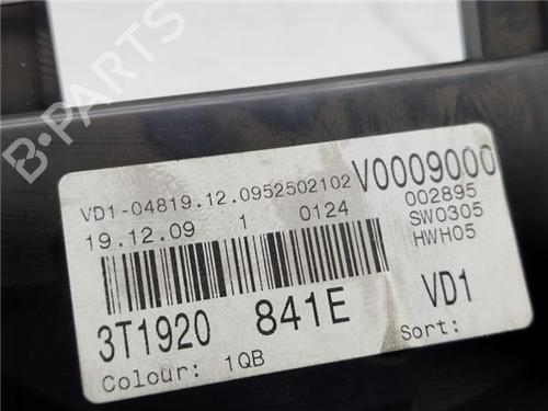 Instrument cluster SKODA SUPERB II (3T4) 2.0 TDI | BP21815599C47 