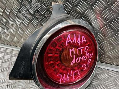 Used Right taillight Right taillight ALFA ROMEO MITO (955_) 1.3 MultiJet (955AXP1A, 955AYC1A) (95 hp) 33893313 33893313