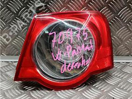 Feu arrière droit VW PASSAT B6 (3C2) 2.0 TDI (136 hp) 31865317