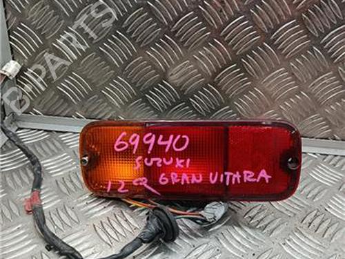 Rückleuchte Links für SUZUKI GRAND VITARA I (FT, HT) 2.0 HDI 110 16V 4x4 (SQ420D, TD83V, JA420WD) (109 hp) 32355006