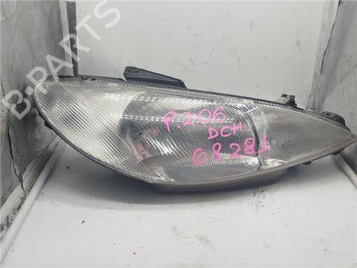 Used Right headlight PEUGEOT 206 Hatchback (2A/C) 1.9 D (69 hp) 24137171