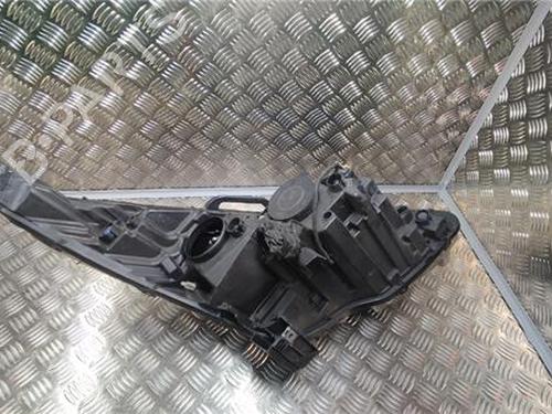 Left headlight PEUGEOT 5008 (0U_, 0E_) 1.6 BlueHDi 120 | BP29929519C28