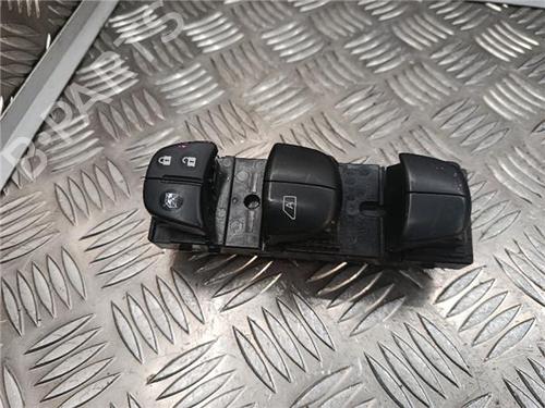 Used Left front window switch NISSAN QASHQAI II (J11, J11_) 1.5 dCi (110 hp) 30739847