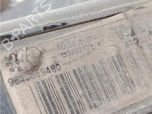 Right headlight PEUGEOT 206 Hatchback (2A/C) 1.4 i | BP30117178C29