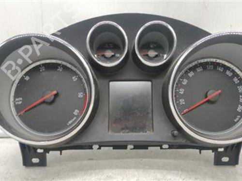 Used Instrument cluster OPEL INSIGNIA A Saloon (G09) 2.0 Biturbo CDTI (69) (195 hp) 18007589