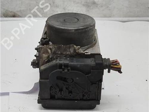 Used ABS pump RENAULT KANGOO / GRAND KANGOO II (KW0/1_) 1.5 dCi 85 (KW0K, KW0L, KW0B) (86 hp) 21085199