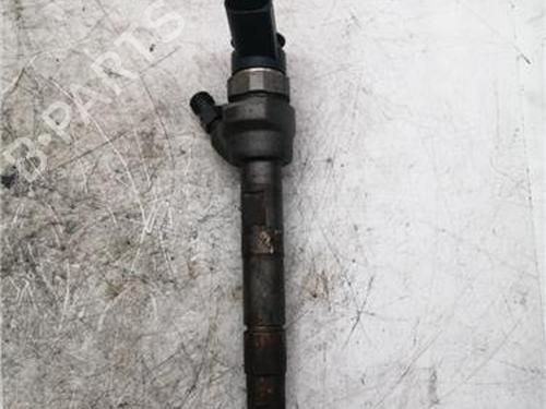Used Injector BMW 1 (E81) 118 d (143 hp) 24480665