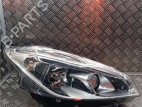 Used Right headlight PEUGEOT 208 I (CA_, CC_) 1.2 VTI 82 (82 hp) 32277015