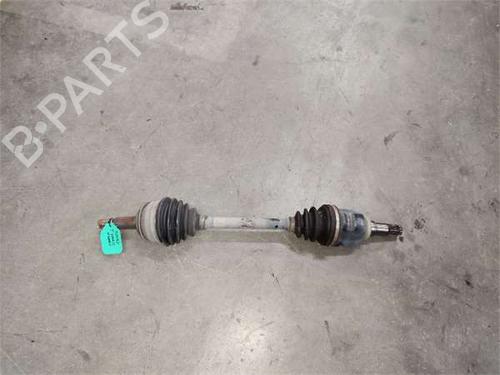Drivaksel fortil venstre Drivaksel fortil venstre TOYOTA YARIS (_P13_) 1.5 Hybrid (NHP130_) (101 hp) 36444867 36444867