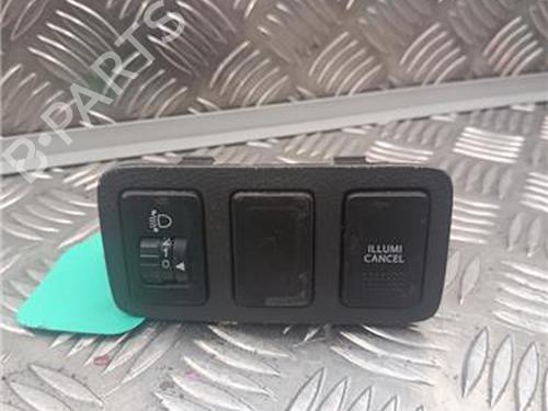 Used Switch SUZUKI SWIFT III (MZ, EZ) 1.3 DDiS (RS413D) (75 hp) 32658972