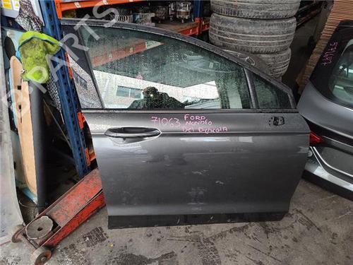 right-front-door-ford-mondeo-v-hatchback-ce-2014-32075490 main image