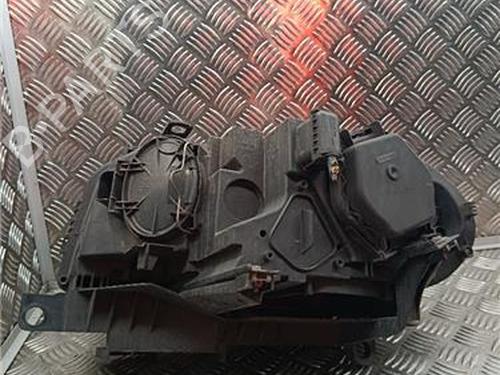 Right headlight BMW X3 (E83) 3.0 d | BP31274767C29 