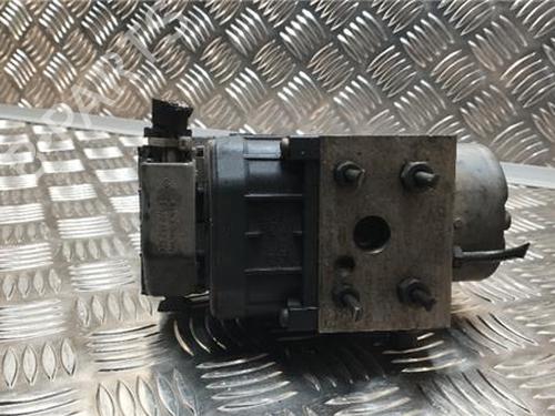 Used ABS pump NISSAN TERRANO II (R20) 2.7 TDi 4WD (125 hp) 29929536