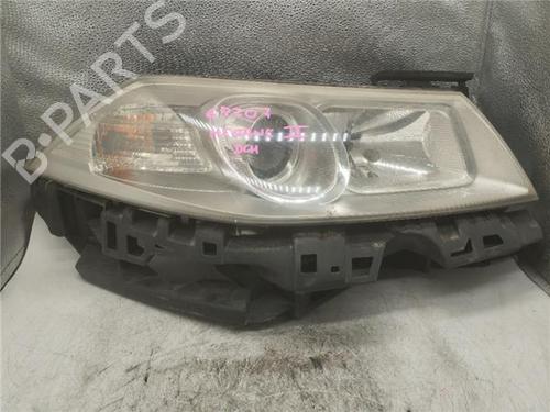 Used Right headlight RENAULT MEGANE II Saloon (LM0/1_) 1.5 dCi (LM1E) (106 hp) 29601183