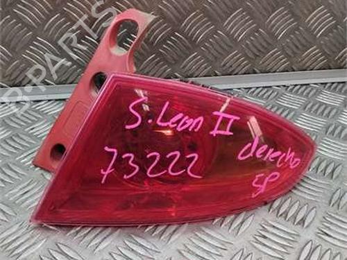 Used Right taillight Right taillight SEAT LEON (1P1) 1.6 TDI (105 hp) 40615482 40615482