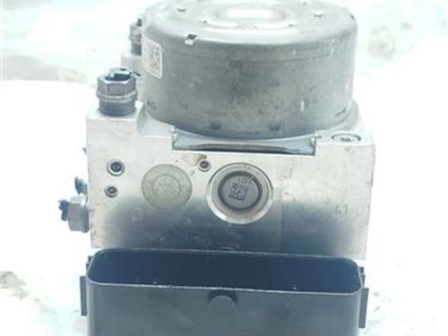 Used ABS pump AUDI A3 Sportback (8VA, 8VF) 2.0 TDI (150 hp) 26303758