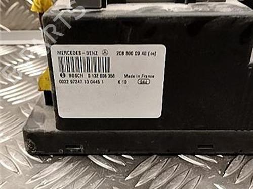 Used Central lock pump MERCEDES-BENZ C-CLASS (W202) C 200 CDI (202.134) (102 hp) 30366773