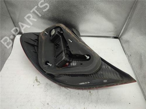 Right taillight MERCEDES-BENZ C-CLASS (W203) C 200 Kompressor (203.042) | BP25829894C35 
