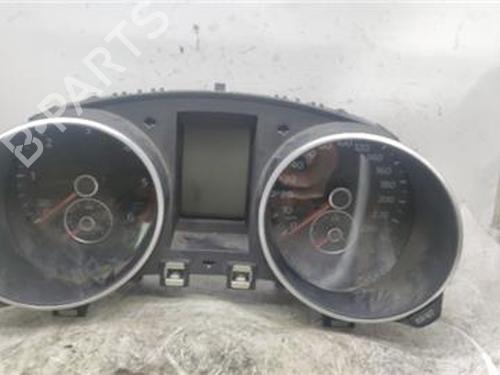 Used Instrument cluster VW GOLF VI (5K1) 2.0 TDI (140 hp) 18401723