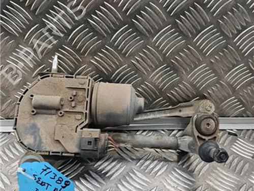 Used Front wiper motor Front wiper motor SEAT ALTEA (5P1) 1.9 TDI (105 hp) 33681574 33681574