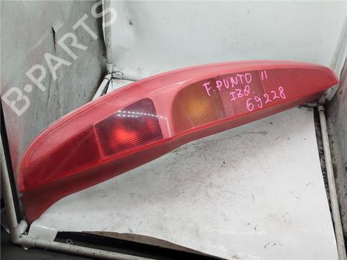 Used Left taillight FIAT PUNTO (188_) 1.2 60 (188.030, .050, .130, .150, .230, .250) (60 hp) 27245538