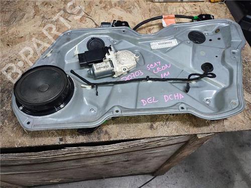 other-seat-leon-1m1-1999-2000-2001-2002-2003-2004-2005-2006-32740877 main image