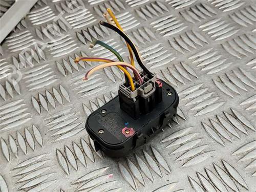 Left front window switch FORD FOCUS I (DAW, DBW) 1.8 TDCi | BP38608764I27 - Image 2
