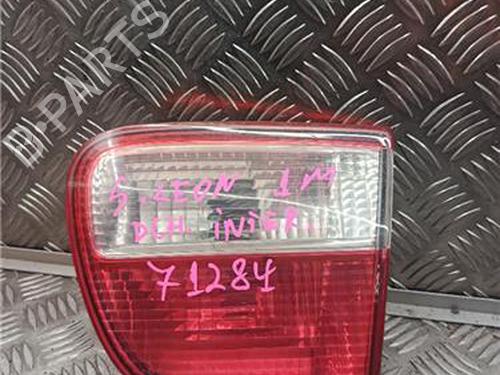 right-tailgate-light-seat-leon-1m1-1999-2000-2001-2002-2003-2004-2005-2006-32769130 main image