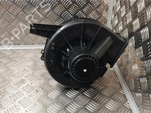 Heater blower motor SEAT IBIZA IV (6J5, 6P1) 1.6 TDI | BP30047768M62