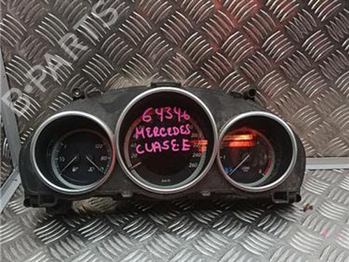 Used Instrument cluster MERCEDES-BENZ E-CLASS (W212) E 200 CDI / BlueTEC (212.005, 212.006) (136 hp) 31575984