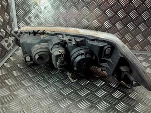 Right headlight RENAULT MEGANE II Saloon (LM0/1_) 1.9 dCi (LM0G, LM1G, LM2C) | BP30916234C29 