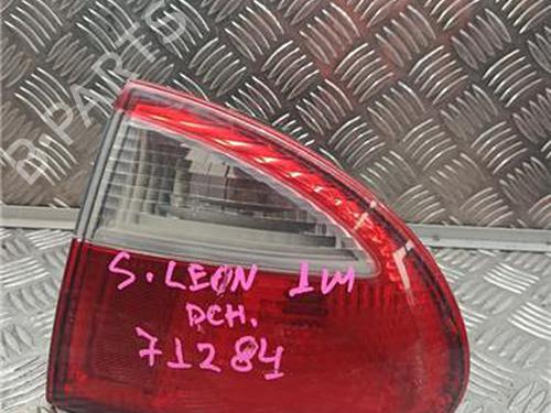 right-taillight-seat-leon-1m1-1999-2000-2001-2002-2003-2004-2005-2006-32769135 main image